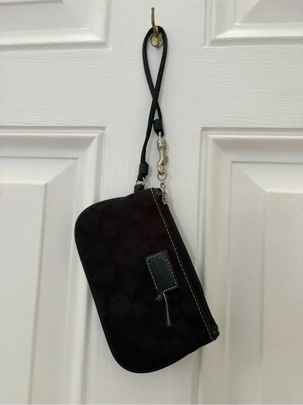 Coach two compact